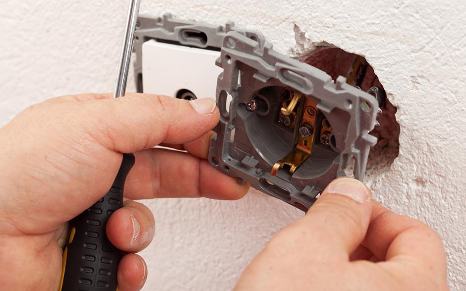 cherche électricien Compiègne