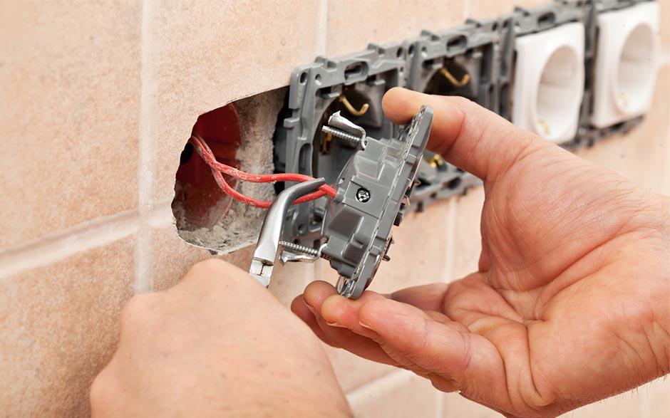 je recherche un électricien Compiègne